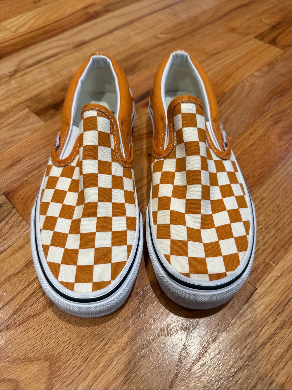 Vans Checkerboard Slip-On Sneakers in Orange and Cream W 6.5 M 5